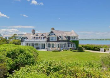 Bridgehampton Oceanfront Rental on Dune Road