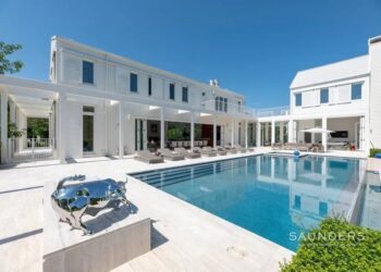 Southampton Village 10-Bedroom Estate With Tennis & Heated Pool