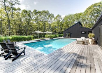 Chic East Hampton Oasis