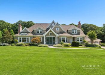 Hamptons Real Estate Market Data – Week of 10/21/2025