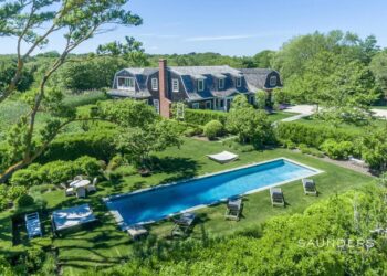 Idyllic East Hampton Estate