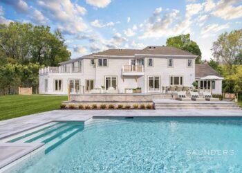 Hamptons Real Estate Market Data – Week of 12/​16/2025