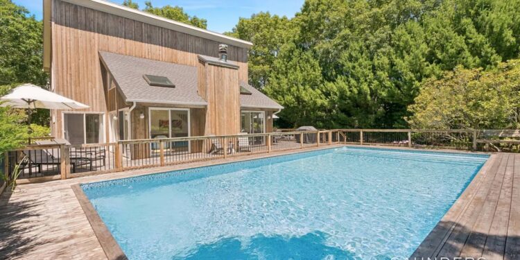 Stunning Sagaponack With Heated Pool And Room For Tennis