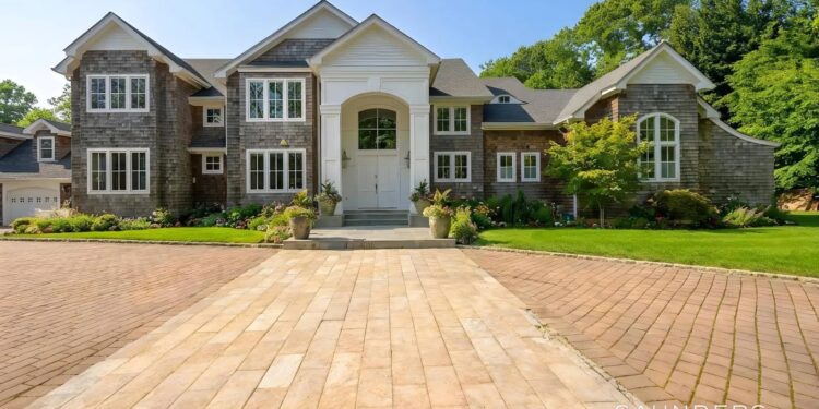 A Hamptons Icon Hits the Market: The “Summer House” Estate in Sag Harbor