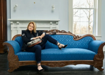 On Banjo: Alison Brown and Friends