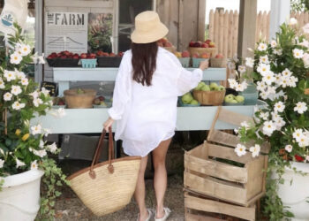 Share the Harvest Farm Stand Opens for the Season!