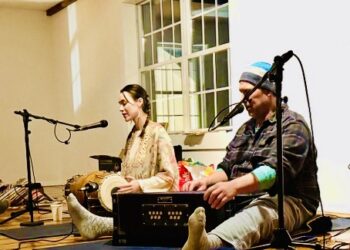 Kirtan Chanting with Tim & Sita