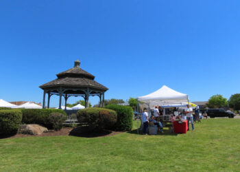 Fresh Finds Return to Montauk at the Farmers Market