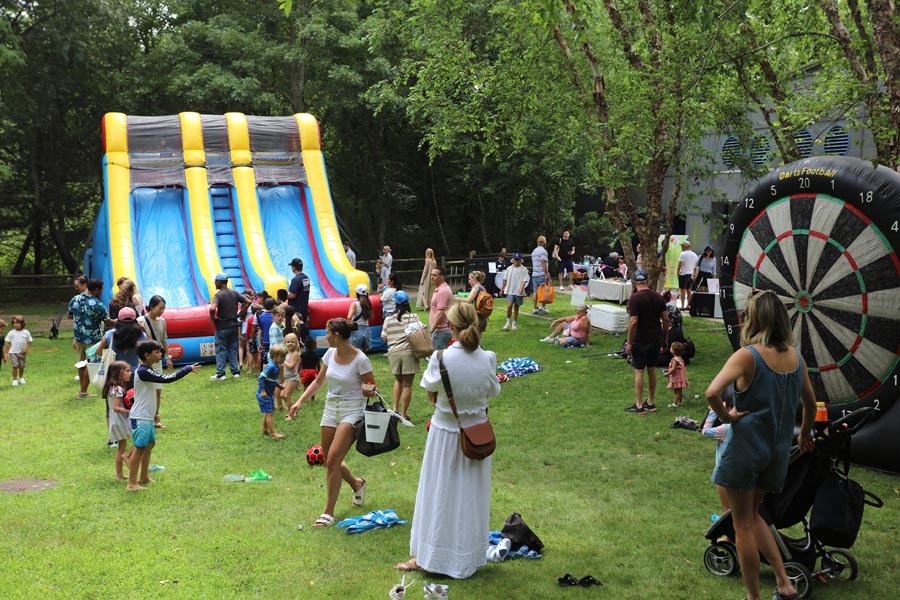 The Hamptons’ biggest family event returns to the Children’s Museum of the East End (CMEE) as it hosts the 16th Annual Family Fair. This year’s theme—Endless Summer—promises a joyful morning filled with arts & crafts, water play, live entertainment, food trucks, candy, and more.